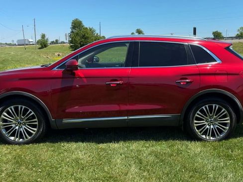 Used 2016 Lincoln MKX Reserve FWD image 4