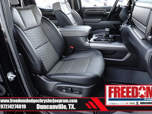 Used 2024 Chevrolet Silverado 1500 ZR2 w/ Technology Package AWD/4WD image 15