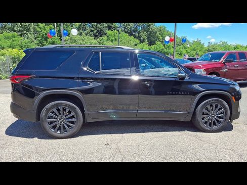 Used 2022 Chevrolet Traverse RS AWD/4WD image 9