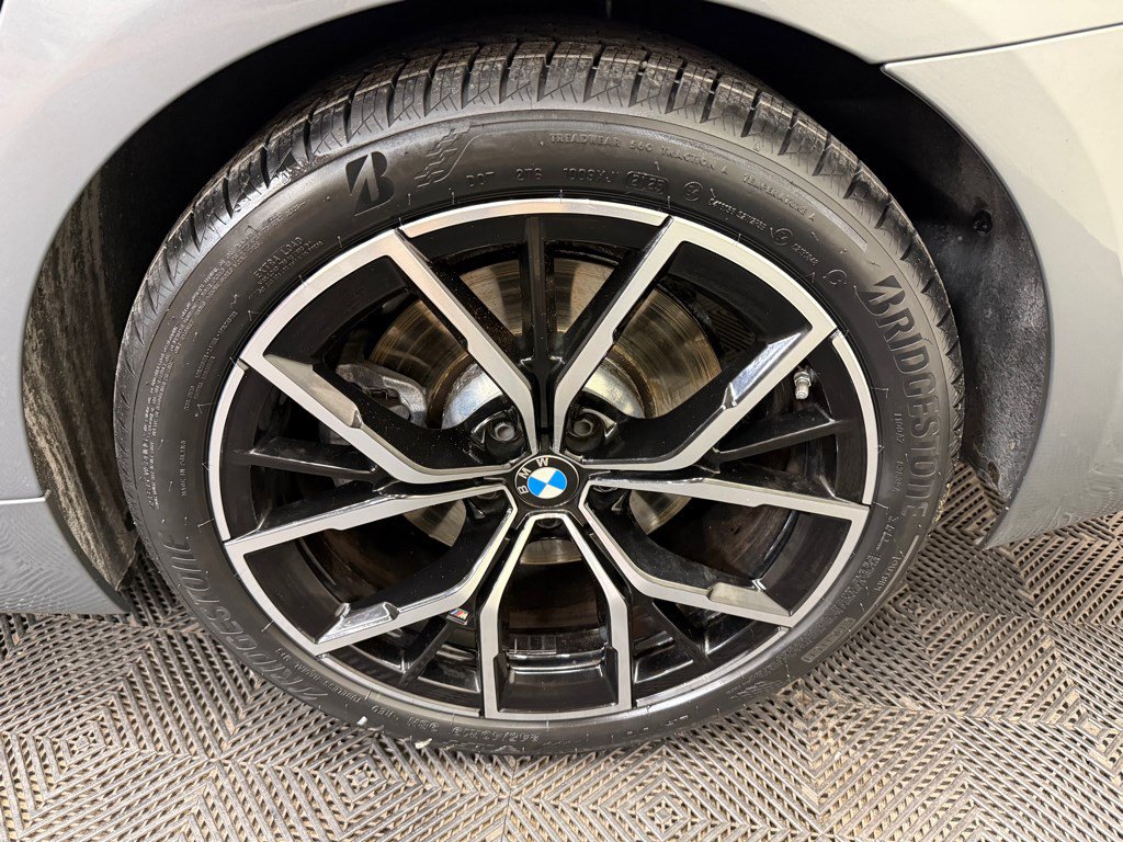 Used 2023 BMW 540i xDrive w/ M Sport Package AWD/4WD image 11