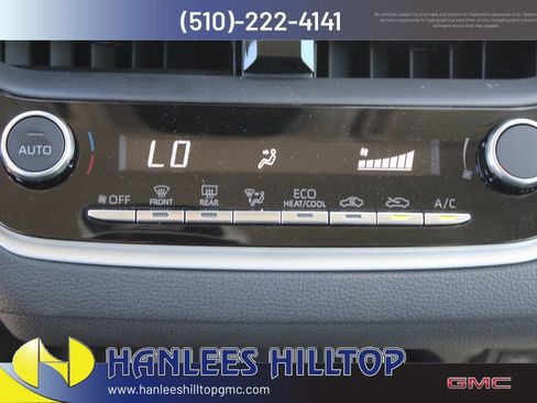 Used 2025 Toyota Corolla LE FWD image 22