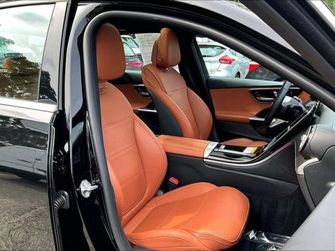 Used 2023 Mercedes-Benz C 300 4MATIC Sedan image 7