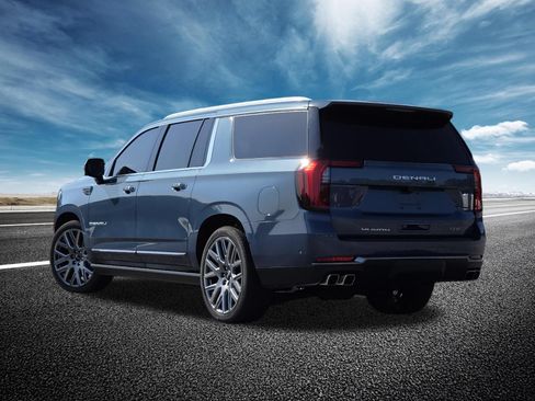 Used 2025 GMC Yukon XL Denali Ultimate AWD/4WD image 23