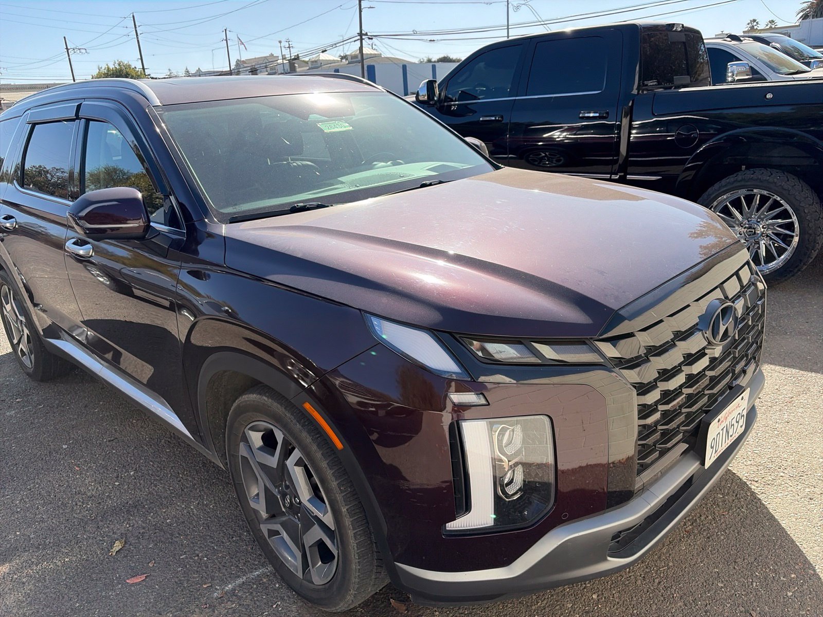 Used 2023 Hyundai Palisade Limited w/ Cargo Package FWD image 4