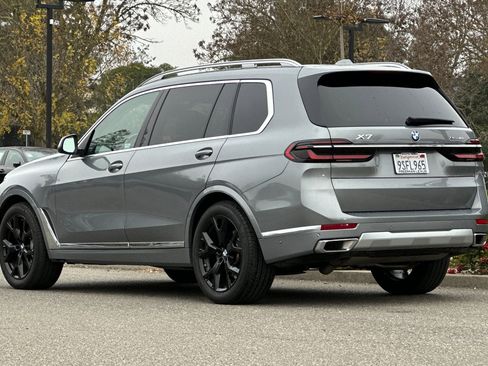 Used 2025 BMW X7 xDrive40i w/ Premium Package image 6