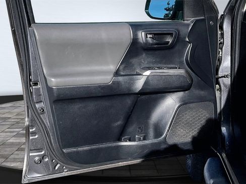 Used 2019 Toyota Tacoma SR5 image 25