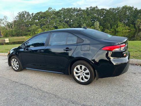 Certified 2025 Toyota Corolla LE FWD image 4