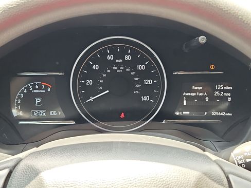 Used 2022 Honda HR-V EX image 15