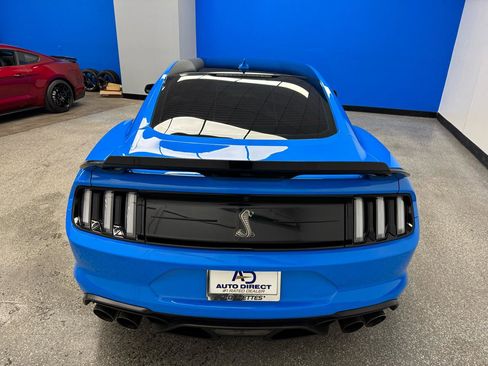 Used 2022 Ford Mustang Shelby GT500 w/ Technology Package RWD image 9
