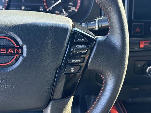Used 2025 Nissan Frontier PRO-4X image 31