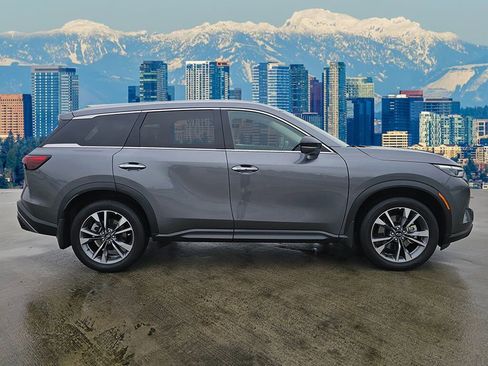 Certified 2024 INFINITI QX60 Luxe w/ Cargo Package image 8