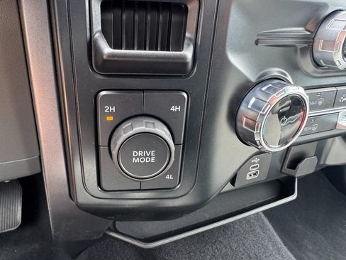 Used 2025 Ford F150 XLT w/ Equipment Group 301A Standard AWD/4WD image 21