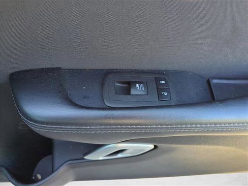 Used 2019 Dodge Challenger SXT image 24