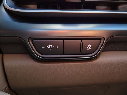 New 2026 Kia Carnival FWD image 24