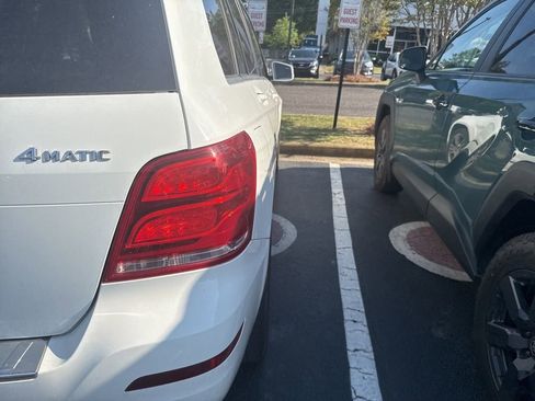 Used 2015 Mercedes-Benz GLK 350 4MATIC image 6