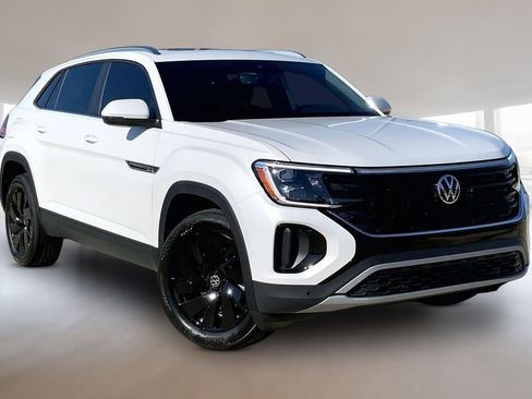New 2026 Volkswagen Atlas Cross Sport SE AWD/4WD image 2