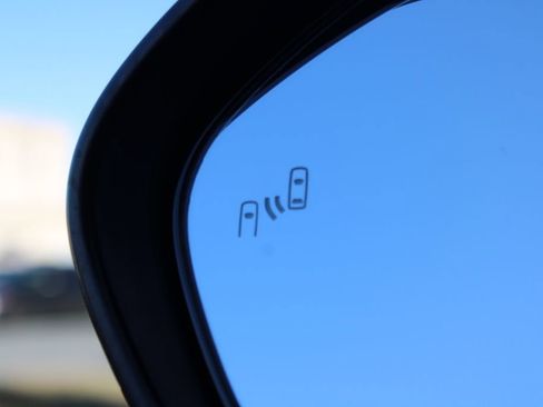 Used 2020 Toyota Camry SE image 28