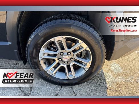 Used 2025 GMC Terrain Elevation image 16