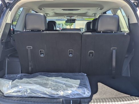 Used 2025 Kia Telluride S FWD image 12