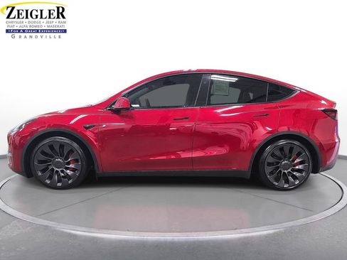 Used 2024 Tesla Model Y Performance AWD/4WD image 8