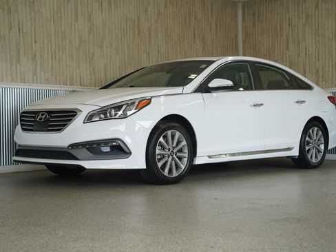 Used 2017 Hyundai Sonata Limited w/ Ultimate Package 04 FWD image 4