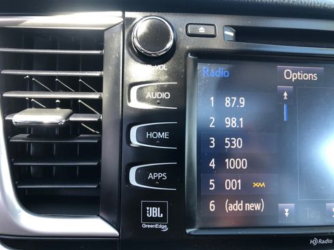 Used 2015 Toyota Highlander Limited Platinum AWD/4WD image 12
