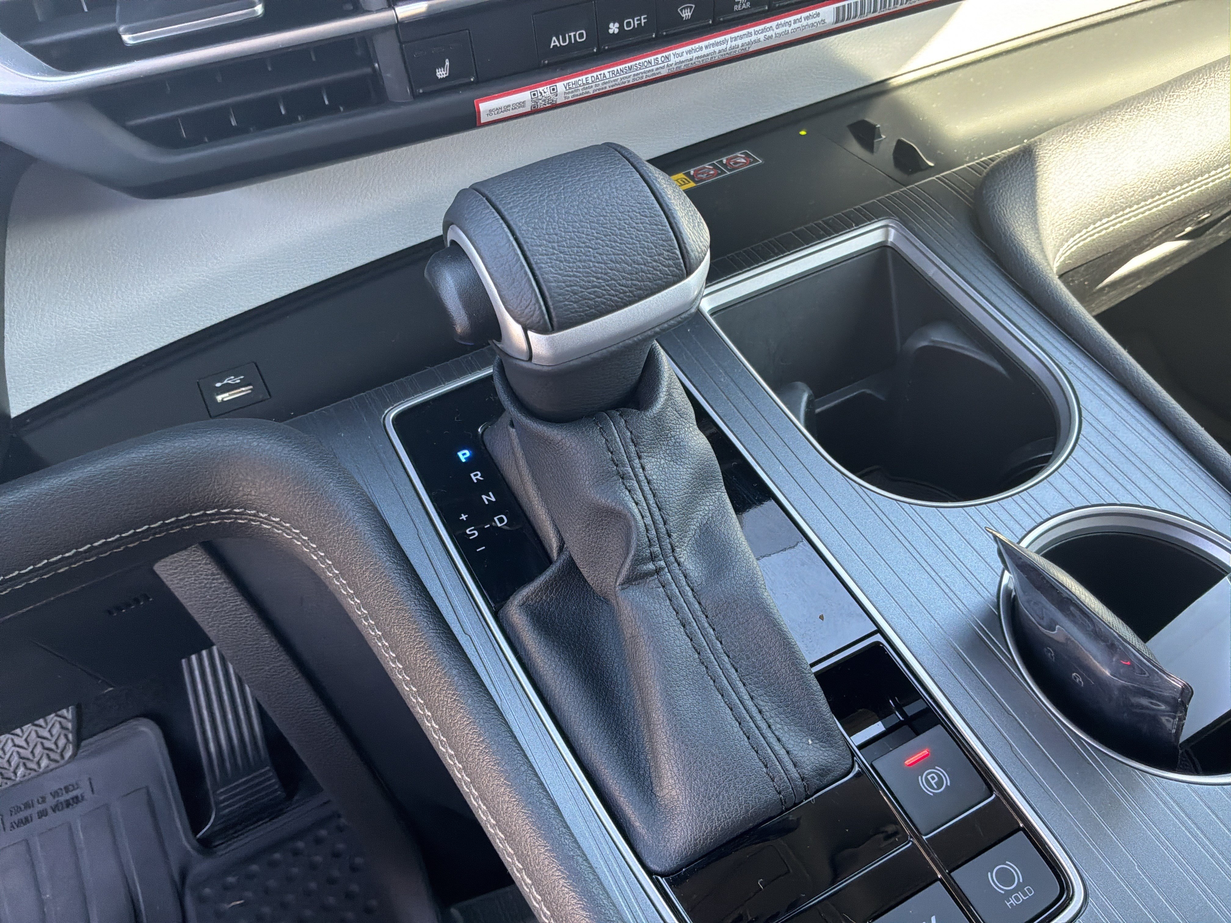 Used 2026 Toyota Sienna XLE FWD image 26