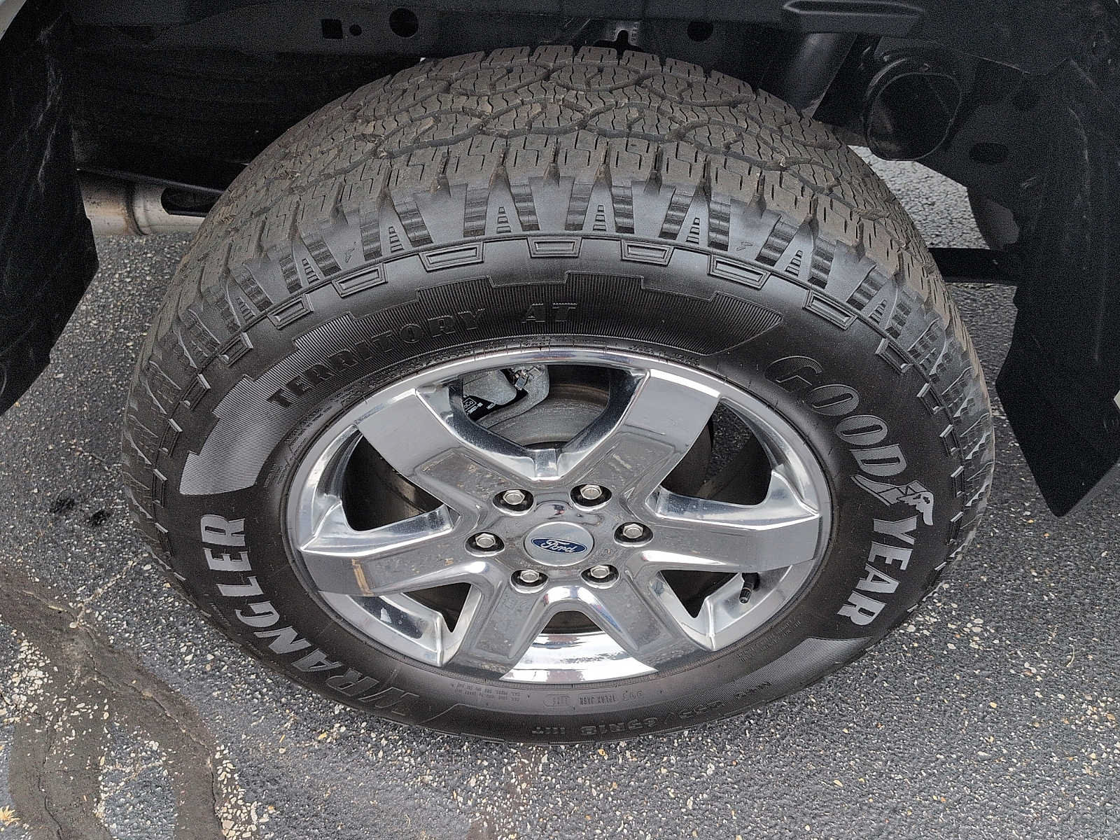 Used 2025 Ford Ranger XLT w/ Chrome Accent Package AWD/4WD image 9