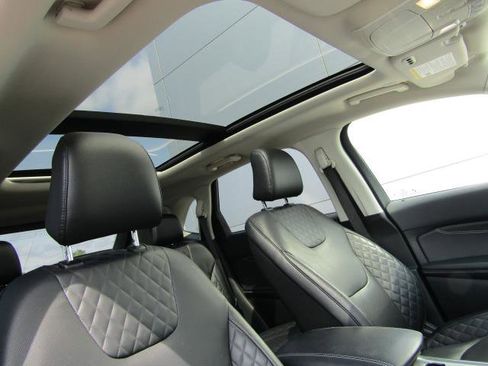 Used 2024 Ford Edge Titanium w/ Equipment Group 301A AWD/4WD image 3