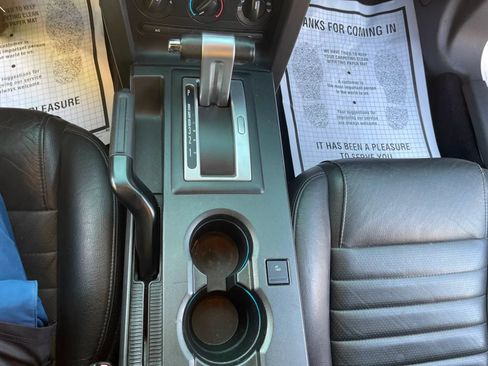 Used 2009 Ford Mustang GT Premium RWD image 19