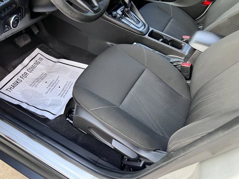 Used 2018 Ford Focus SE image 20