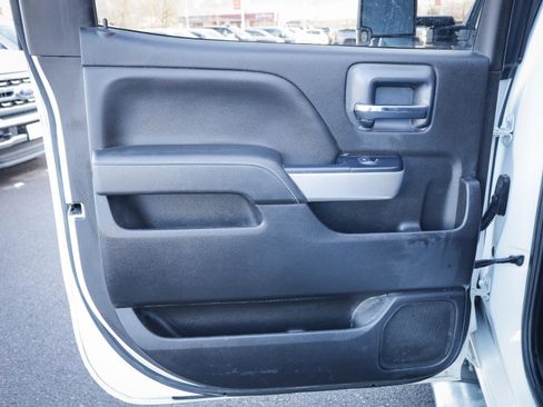 Used 2019 Chevrolet Silverado 3500 LT w/ LT Convenience Package image 32