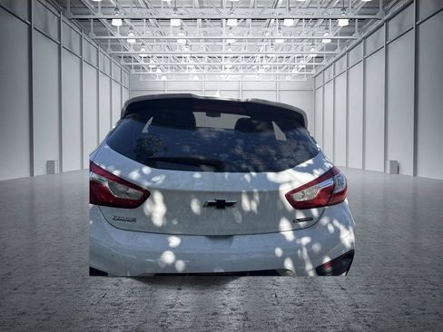 Used 2017 Chevrolet Cruze Premier FWD image 4