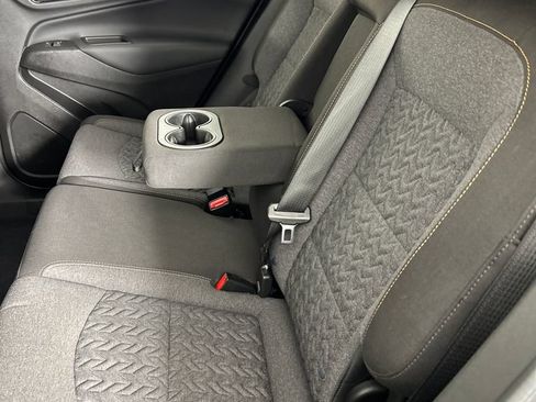 Used 2024 Chevrolet Equinox LT FWD image 17