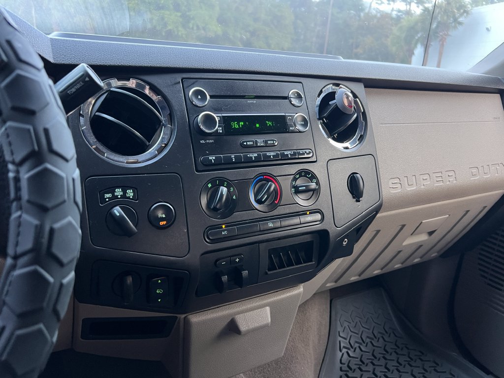 Used 2009 Ford F350 XLT AWD/4WD image 16