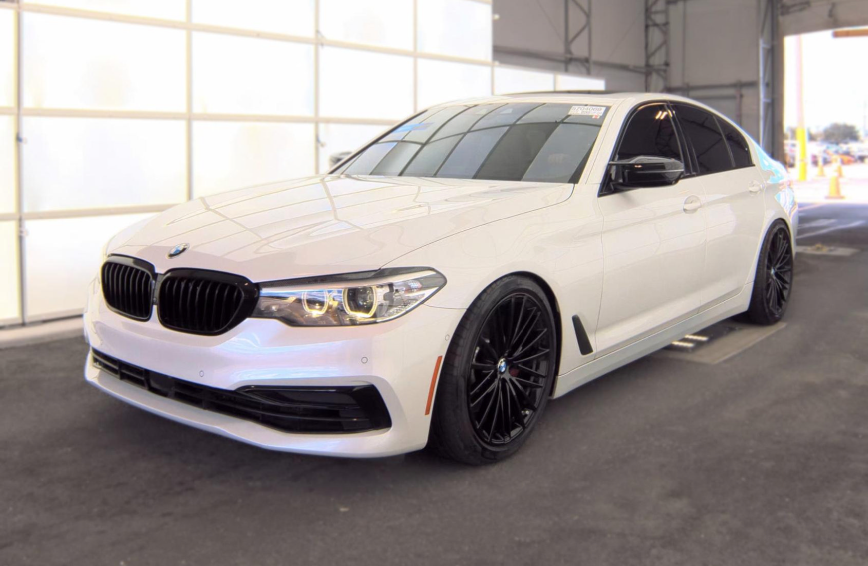 Used 2020 BMW 540i w/ Premium Package RWD image 1