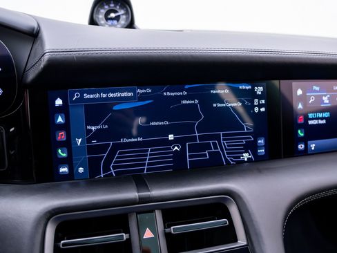 Used 2022 Porsche Taycan Turbo S image 25