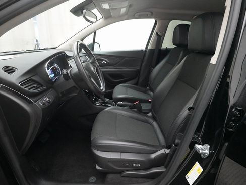 Used 2022 Buick Encore Preferred w/ Safety Package image 7