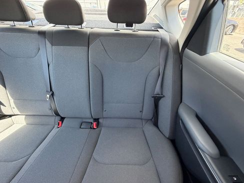 Used 2025 Kia K4 FWD image 36