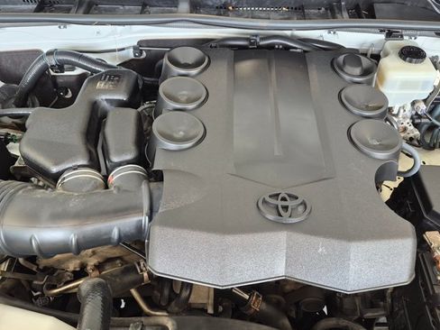 Used 2011 Toyota 4Runner SR5 w/ Convenience Pkg RWD image 20