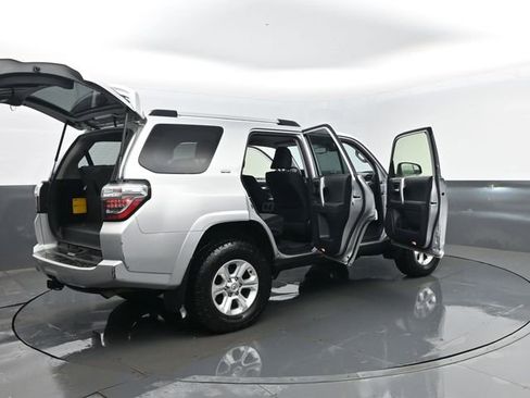 Used 2024 Toyota 4Runner SR5 image 30