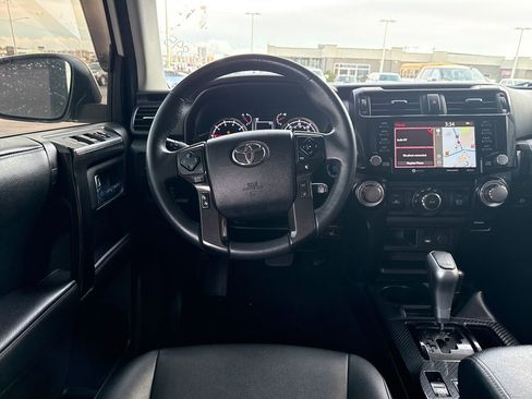 Used 2020 Toyota 4Runner Limited image 14