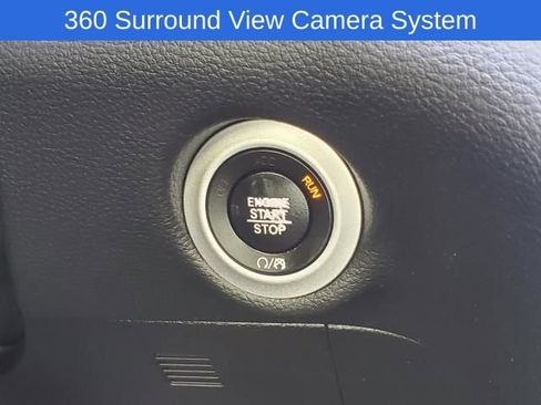 Used 2020 Chrysler Pacifica Limited image 36