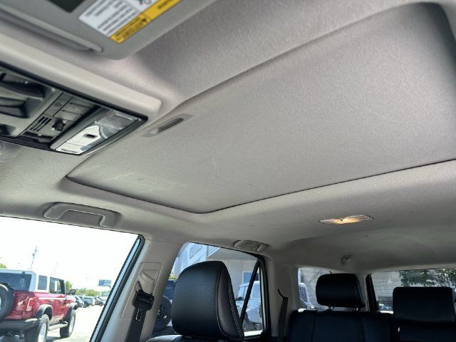 Used 2018 Toyota 4Runner Limited AWD/4WD image 23