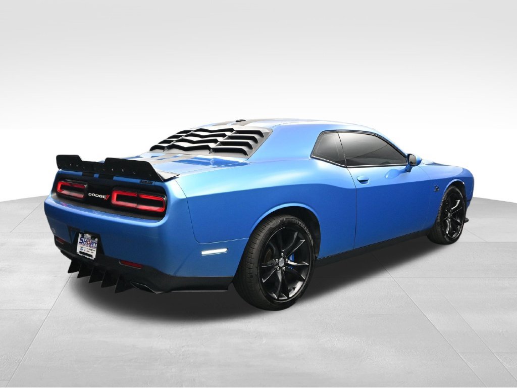 Used 2018 Dodge Challenger R/T w/ Blacktop Package RWD image 5
