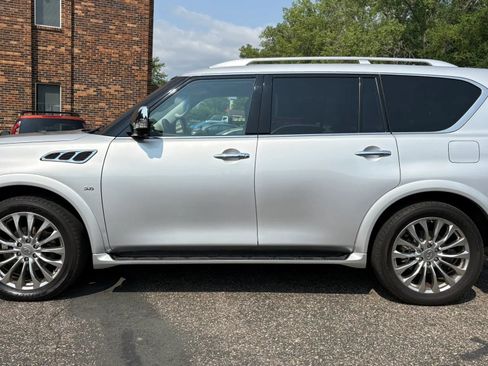 Used 2016 INFINITI QX80 4WD w/ Deluxe Technology Package image 7