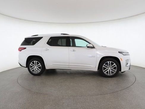 Used 2024 Chevrolet Traverse High Country image 23