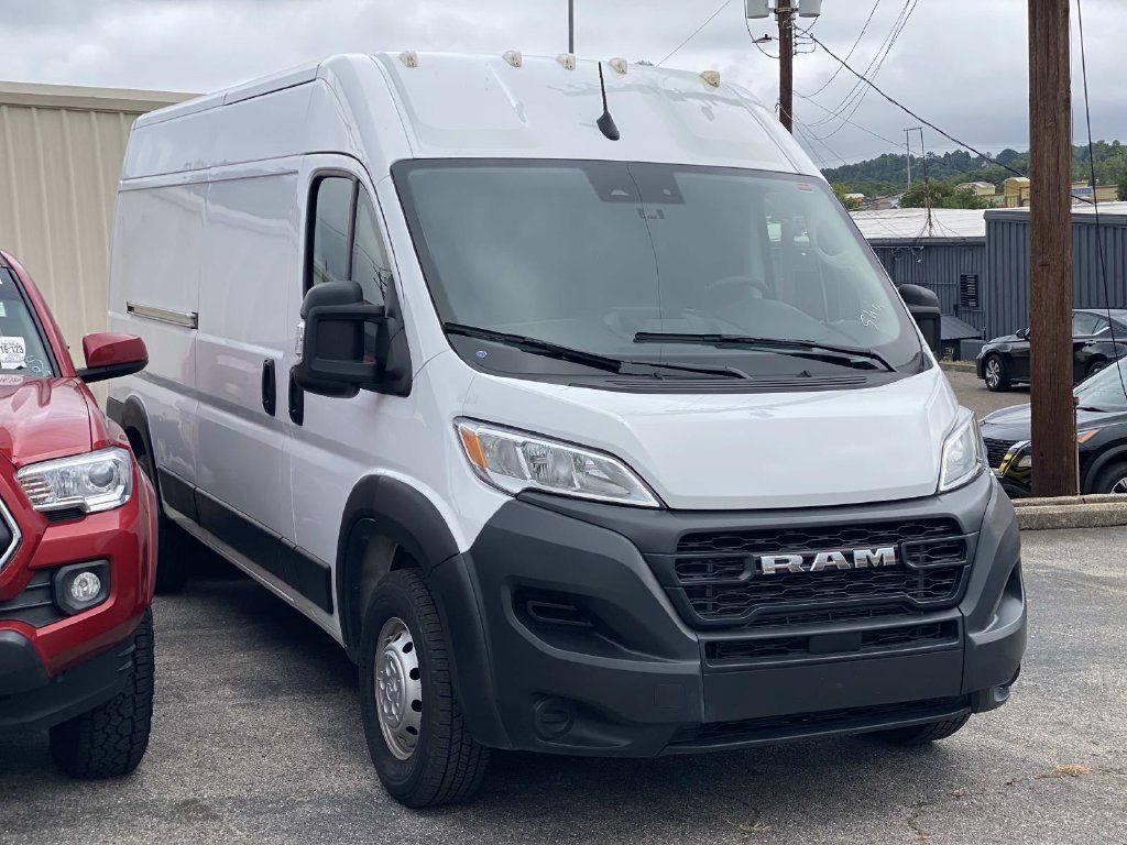 Used 2023 RAM ProMaster 2500 FWD image 1