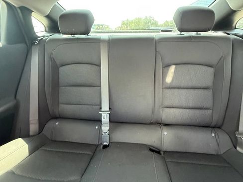 Used 2025 Chevrolet Malibu RS FWD image 22