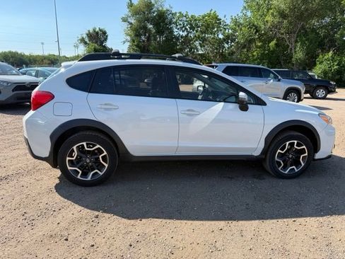 Used 2016 Subaru Crosstrek 2.0i Limited w/ Popular Package #2 AWD/4WD image 7